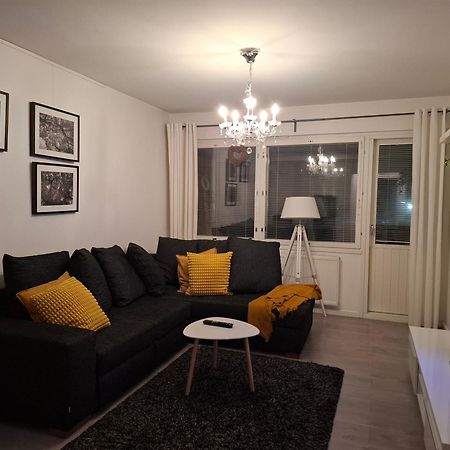 City Apartment Snellmaninkatu 22 A, Yksityinen Pistokkeellinen Paikoitus Sisaeltyy Hintaan Куопіо Екстер'єр фото