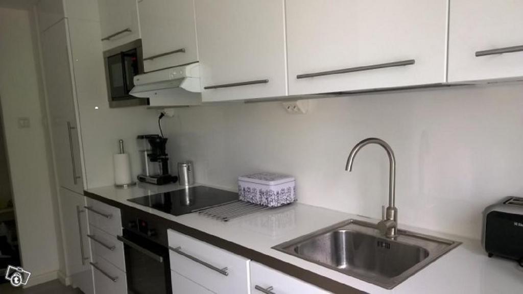 City Apartment Snellmaninkatu 22 A, Yksityinen Pistokkeellinen Paikoitus Sisaeltyy Hintaan Куопіо Номер фото